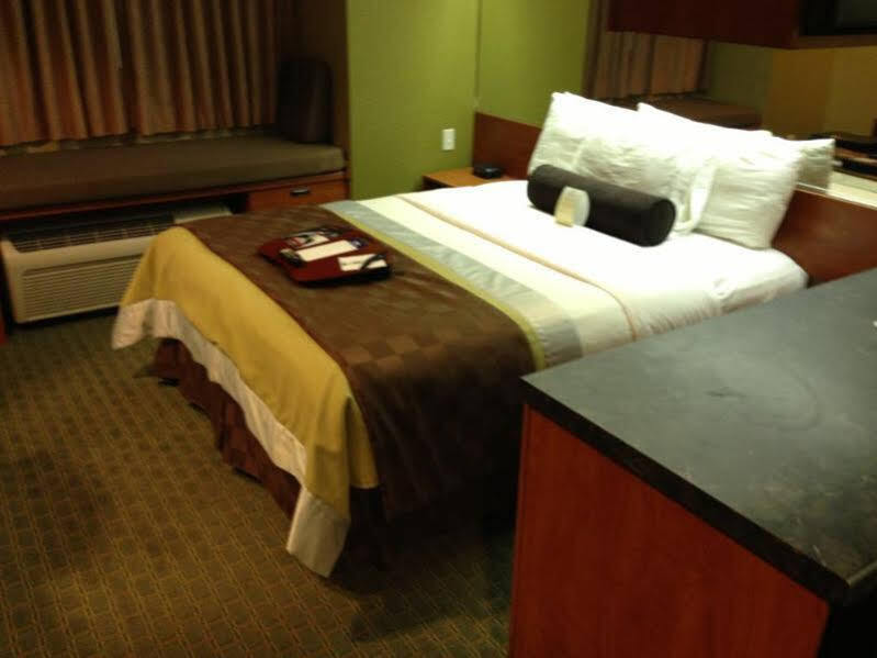 Super 8 By Wyndham San Antonio Downtown Ne Hotel Kültér fotó